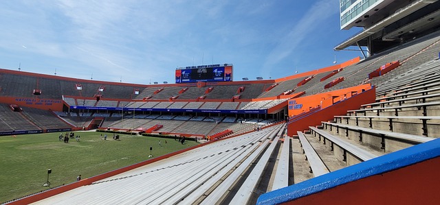 “苏超”赛季最佳阵容公布，马宁获裁判员纪念奖